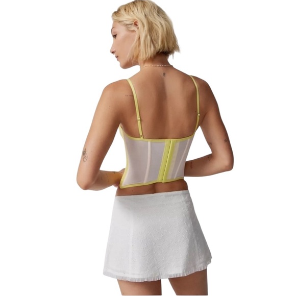 Urban Outfitters Lace Bustier - Picture 3 of 6